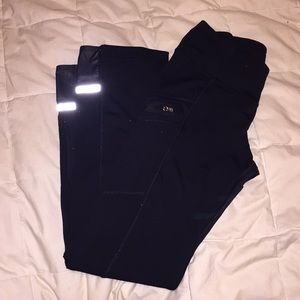 Lulu lemon yoga pants